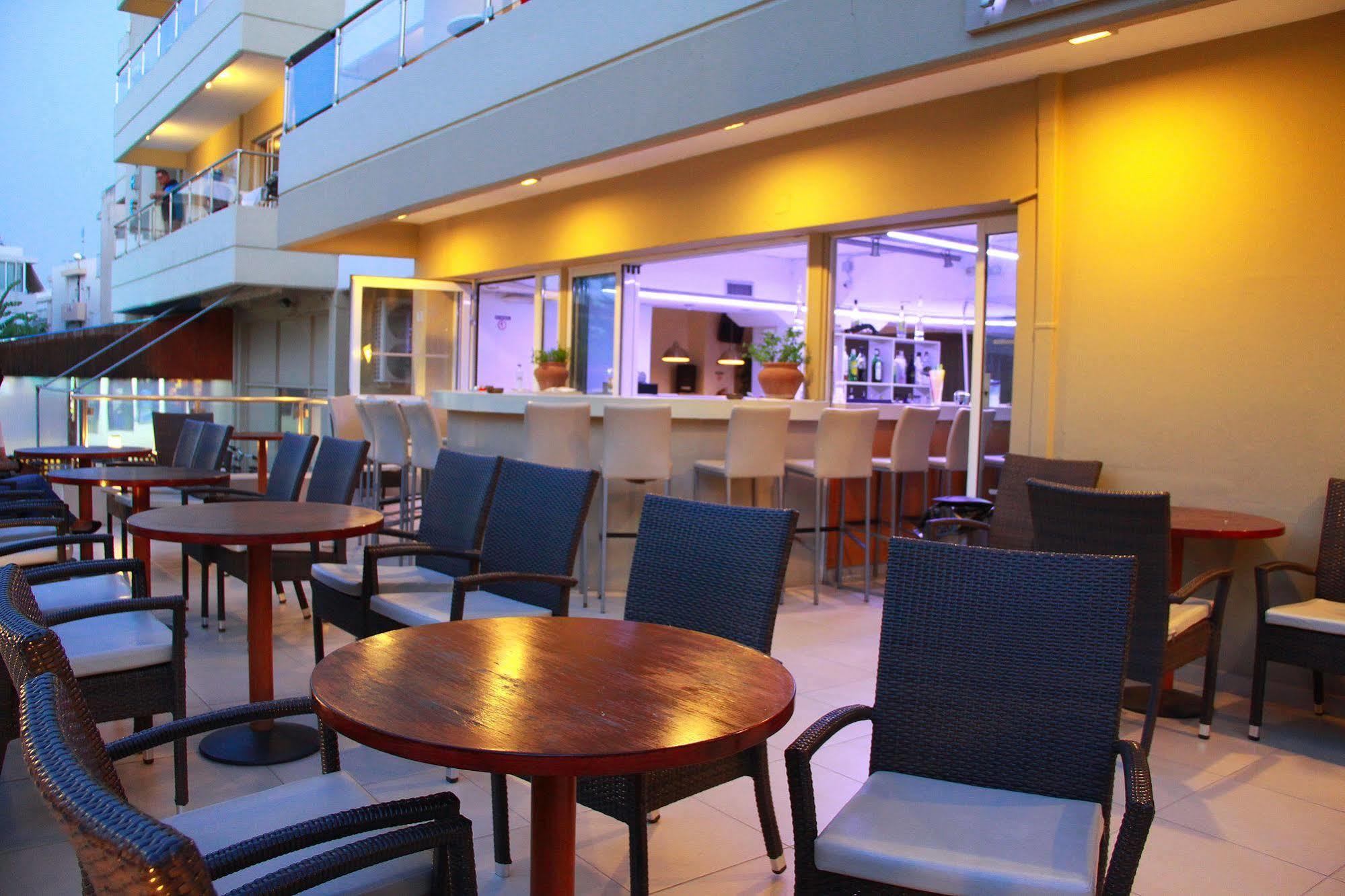 Apartahotel Michel 3*